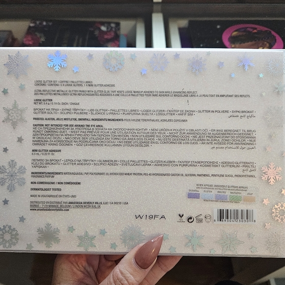 Anastasia loose glitter winter addition - Picture 4 of 4